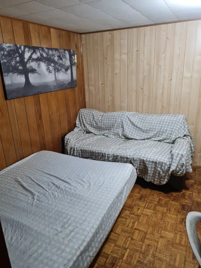 Malton,  Goreway n Derry rd fully furnishd basmnt room rent 650 in Room Rentals & Roommates in Mississauga / Peel Region - Image 5