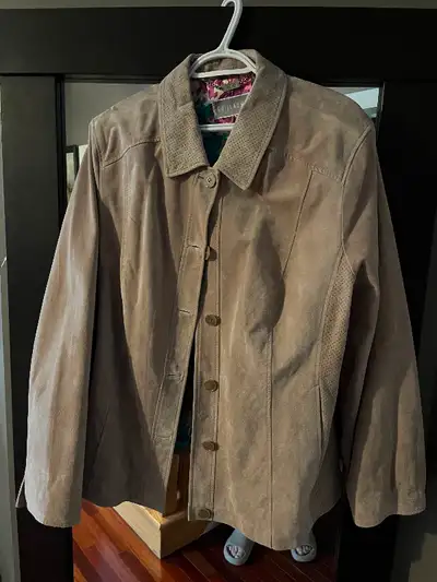 Genuine leather Blazer/Jacket with satin interior, View more