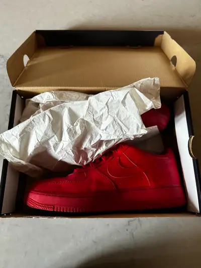 AIR FORCE 1 '07 LV8 1 UNIVERSITY RED, View more