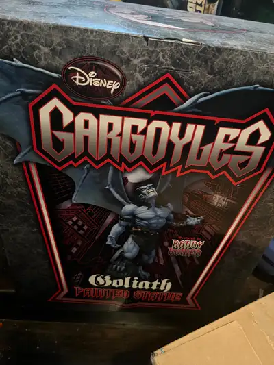 DISNEY’S Limited edition randy Bowen Goliath painted statue. Limited edition. 340/ 750 No time to fi...