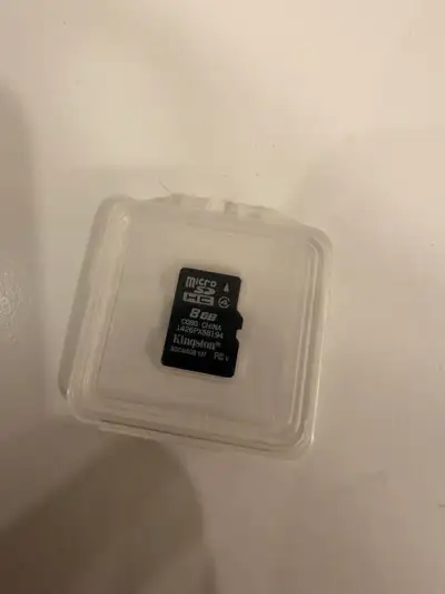 Multiple MicroSD Cards For Sale – 32GB and 8GB (Various Brands), View more