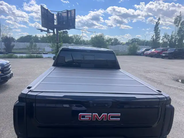 GMC Box Cover492244787108915201