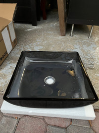 Square black tempered glass bathroom sink