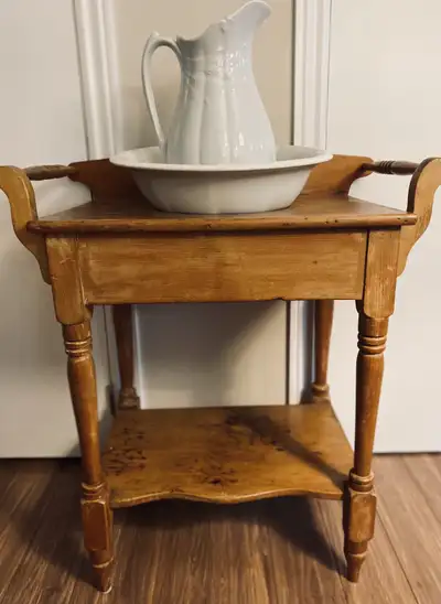 Meuble Antique Broc, View more