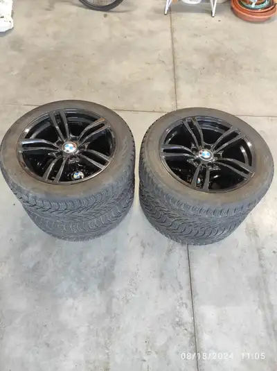 Selling a set of 4 Nokian Hakkapeliitta R3 winter tires mounted on rims. Both rims and tires are in...