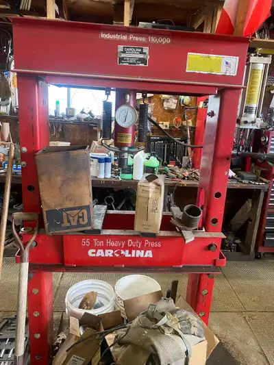55 ton press has adjustable deck. Located in upsala. $1000. 8076286643