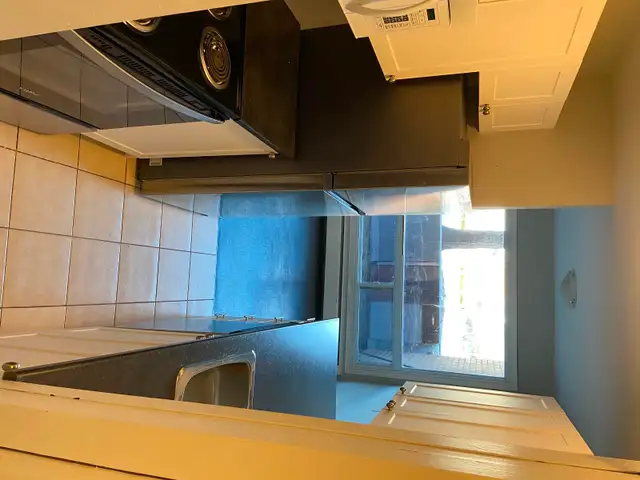 1 Bedroom Apartment in Long Term Rentals in London - Image 2