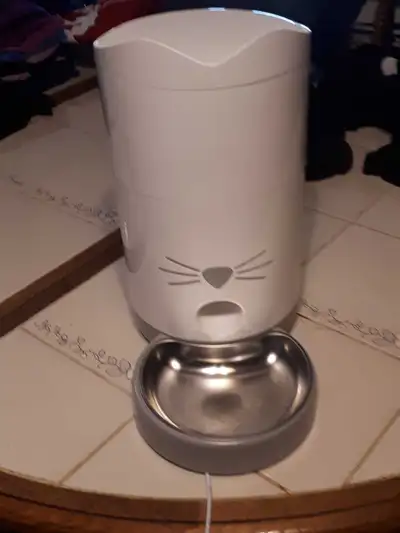 Catit PIXI Smart Feeder, View more
