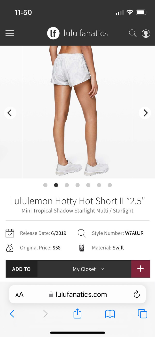 Lululemon Hotty Hot Short II *2.5” size 2 in Women's - Bottoms in Napanee - Image 2