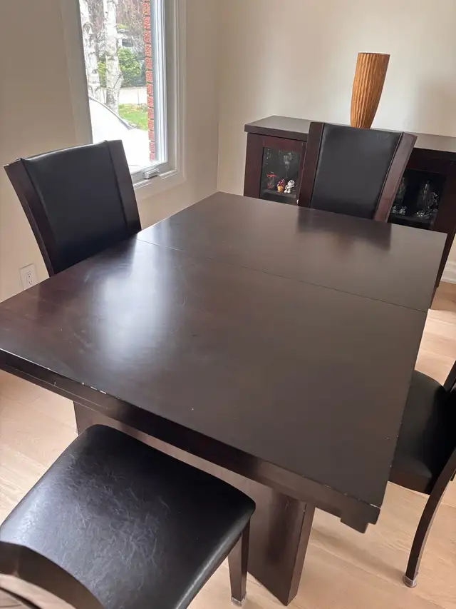 Dining Room Set - table and 6 chairs in Dining Tables & Sets in Markham / York Region - Image 3