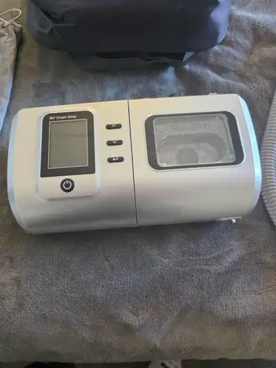I'm selling my barely used, only 5 times, Sleep Apnea machine. This comes with the full kit, plus an...