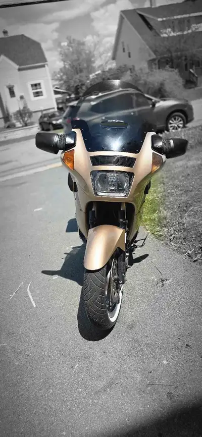 Kawasaki concours 2005 low milage 33400km Serviced , refreshed with new tires , new battery, new exh...