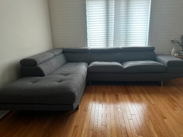 Sectional Couch in Couches & Futons in Oshawa / Durham Region