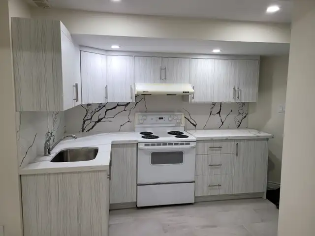2 Bed  Legal Walkout Basement Apartment for lease in Orangeville in Long Term Rentals in Oakville / Halton Region - Image 5