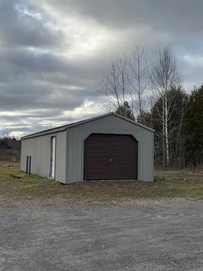 20x40 double garage one garage on each side. No heat or hydro available. 248 County Rd 44 Kemptville