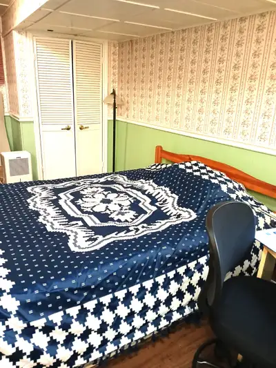 August 1 - Nice Studio for 1 female only near Ossington Station