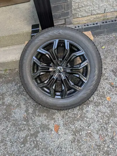 Hakkapeliitta rs suv 255/55/r19 neuf jamais servi