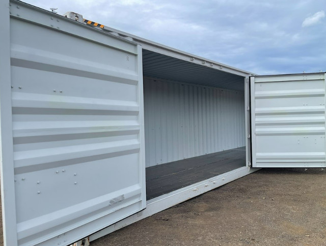 Industrial Quality 40FT of 2 Side Door Container in Other in Pembroke - Image 3