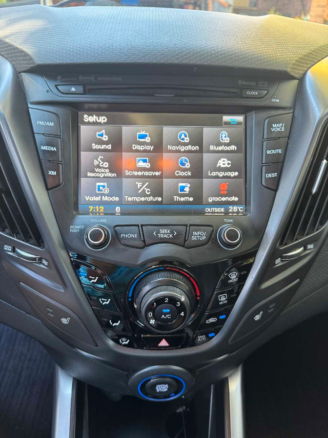 2014 HYUNDAI VELOSTER TURBO. in Cars & Trucks in Belleville - Image 2