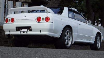 LOOKING TO BUY Nissan Skyline GT-R R32 \ R33 \ R34 GTR Coupe