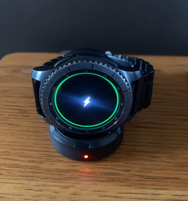 Samsung Gear S3 Frontier SmartWatch in Jewellery & Watches in St. Catharines - Image 2