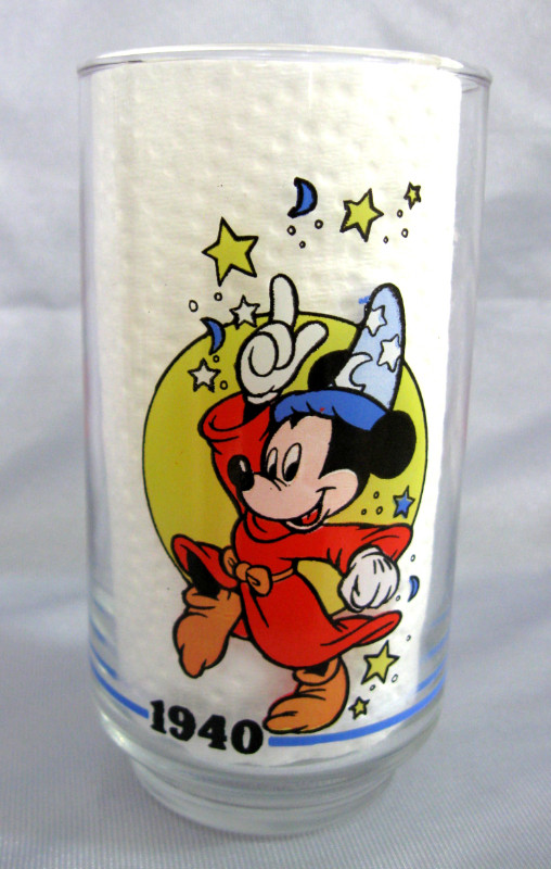 AU CHOIX VERRE 1988 DISNEY/SUNOCO  60e ANNIVERSAIRE  YOUR CHOICE in Arts & Collectibles in West Island - Image 4