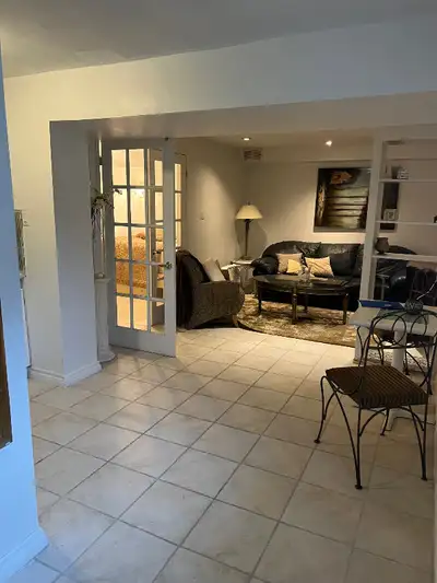 1 bedroom, furnished, lower level of home, walkout to full backyard, overlooking a lake. Extremely p...