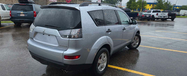 Mitsubishi outlander in Cars & Trucks in Calgary - Image 2