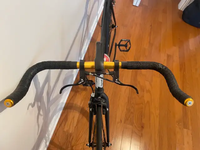 Vélo single speed Minelli in Cruiser, Commuter & Hybrid in Laval / North Shore - Image 8