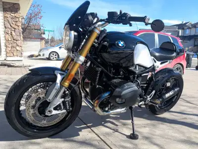 I am selling my BMW R9T, a true sport classic motorcycle. Although it's not brand new, it's in great...