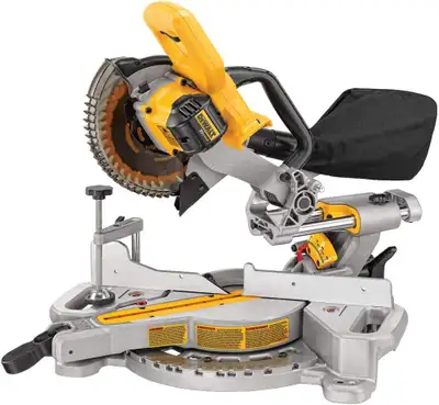Used for a few boards, like new. Paid $450, still in box with manuals etc Located in Cochrane, if Ad...