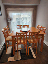Table with 8 chairs 
