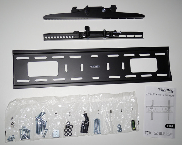 37" to 75"+ Tilt TV Wall Mount | Heavy Duty in Other in Barrie - Image 4