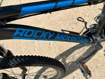 Selling a Rocky Mountain bike with a sturdy frame and reliable components, perfect for trails and ci...