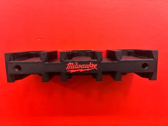 Milwaukee M18 Battery Wall Mount 4/6 Batteries Optional Packout in Power Tools in Markham / York Region - Image 4