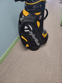 TaylorMade Golf Bag