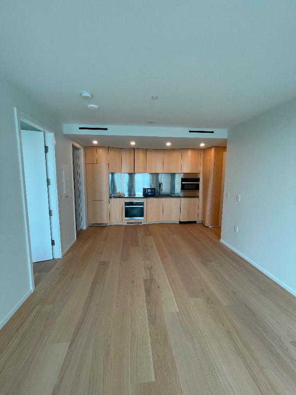 Brand New Luxury 1BR+1BA+1 Parking @ Alberni by Kengo Kuma in Long Term Rentals in Downtown-West End - Image 4