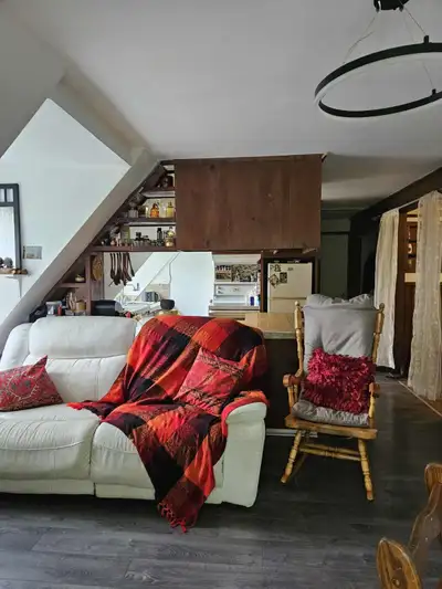 Champetre Vous avez la PAIX absolue! Haut de 3-plex (pas de voisin en haut de vous!!!) Dans un boise...