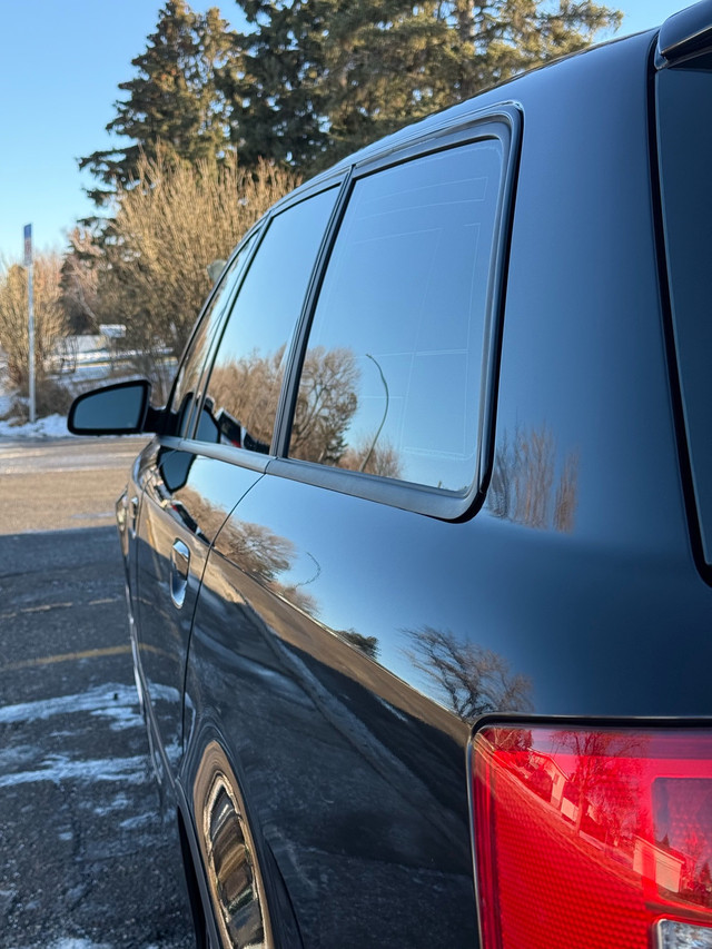 2004 Manual Audi A4 Avant V6 in Cars & Trucks in Calgary - Image 3
