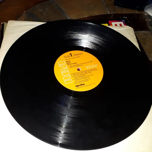 Vinyl Elvis Now ,Lsp 4671 Aprs 200763010223173635122