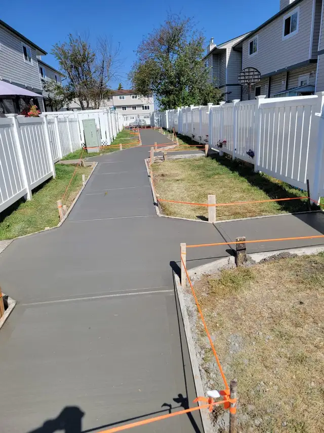 BUDGET CONCRETE/LANDSCAPING LTD 780-446-488063009266755073124