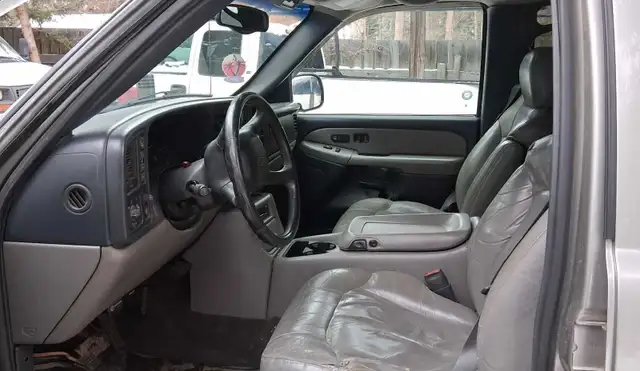 Chevy suburban 2500 in Cars & Trucks in 100 Mile House - Image 9