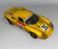 Hot Wheels Ferrari 250 LM Track Dirt 1:18 Die cast 