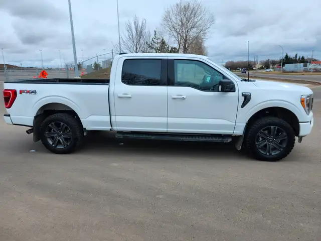 2023 Ford F150  only 21 KM62863214028802122