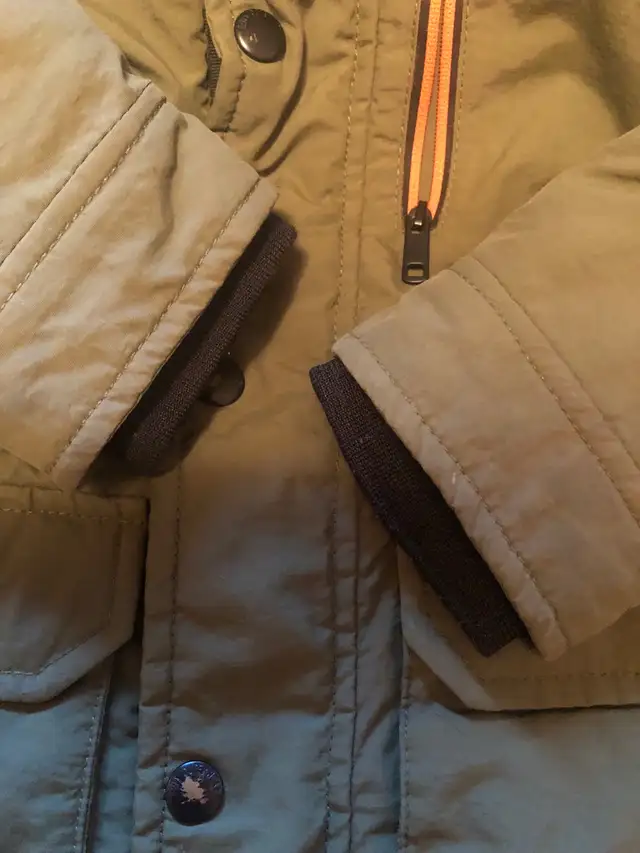 Boy’s winter jacket, size 5 , LC WAIKIKI in Kids & Youth in Calgary - Image 10