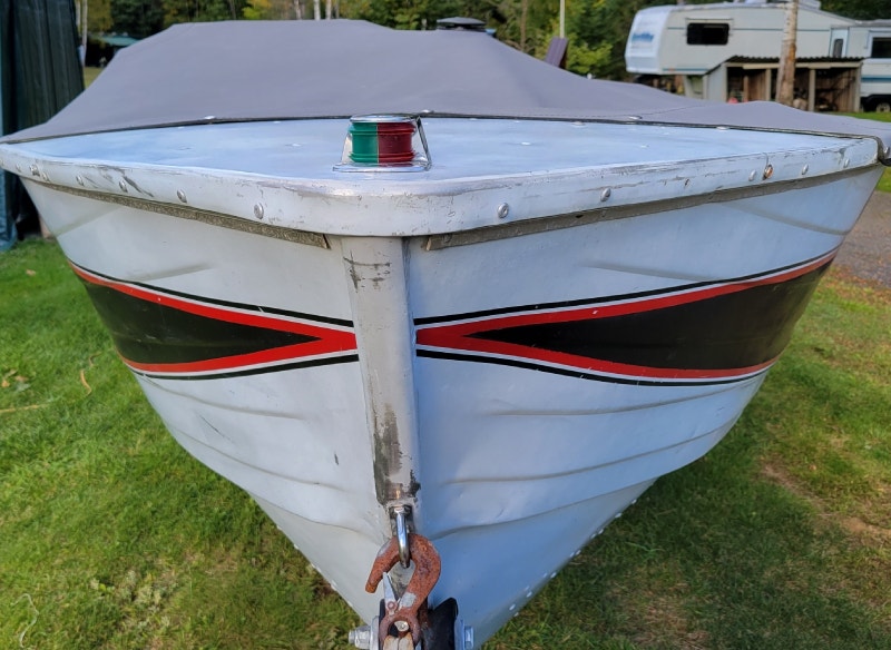 Crestliner Legend 16 FT Aluminum Boat Powerboats & Motorboats