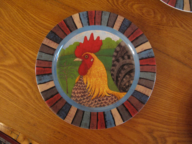 HALLMARK PLATES  - 9" - COLLECTABLE FARM ANIMALS (4 PLATES) in Arts & Collectibles in Guelph - Image 3