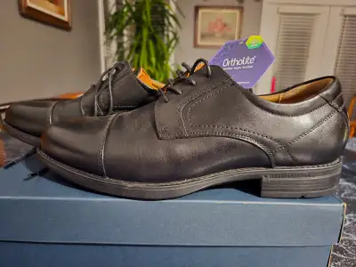 Florsheim Men's Leather Dress Shoes. Sz.8, View more