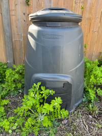 Free compost bin 