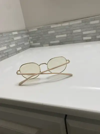 selling photochomic glasses, View more